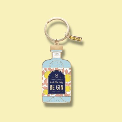 Keychain - Schlüsselanhänger aus Metall in Form einer Gin-Flasche. Kann auch als Bag Charm verwendet werden. Hergestellt von all the ways to Say.
