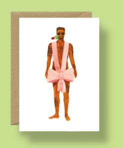 Grusskarte mit illustriertem Mann und rosa Schleife – lustige Geschenkidee von Spektrum23 Schweiz.