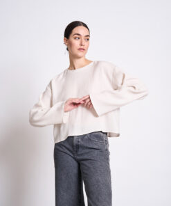 Jan’n’June YAME Bluse in Offwhite, Vorderansicht, Crinkle-Stoff aus Tencel™ & Sorona®