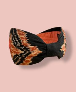 NamJosh Haarreifen Schwarz-Rost – handbestickt, erhältlich bei Spektrum23 im Online-Shop Schweiz.